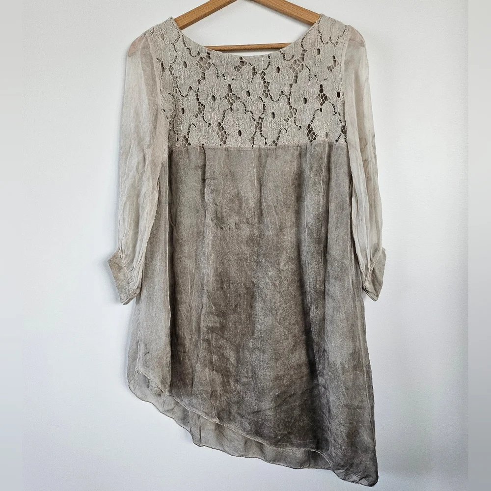H Trend Italy 100% Silk Blouse Womens Medium Gray Whimsical Lace Floral Flowy - Picture 13 of 13